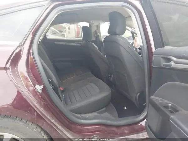 3FA6P0HD8HR305566 2017 FORD FUSION - Image 8