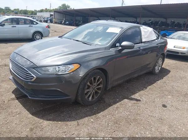 3FA6P0HD8HR307043 2017 FORD FUSION - Image 2