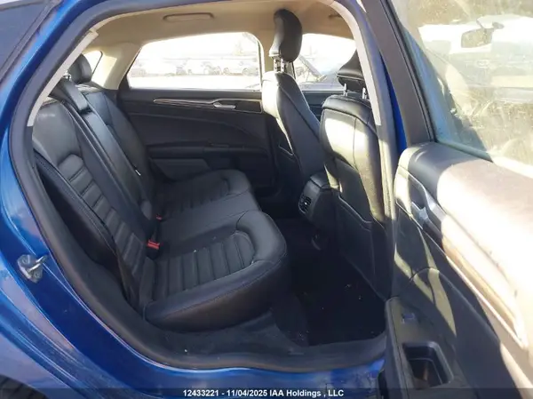 3FA6P0HD8HR319953 2017 FORD FUSION - Image 8