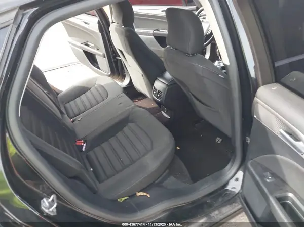 3FA6P0HD8HR327972 2017 FORD FUSION - Image 8