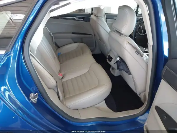 3FA6P0HD8HR333075 2017 FORD FUSION - Image 8