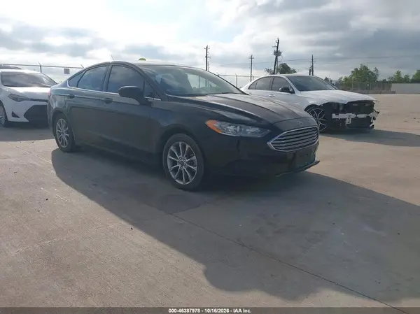 3FA6P0HD8HR335067 2017 FORD FUSION - Image 1