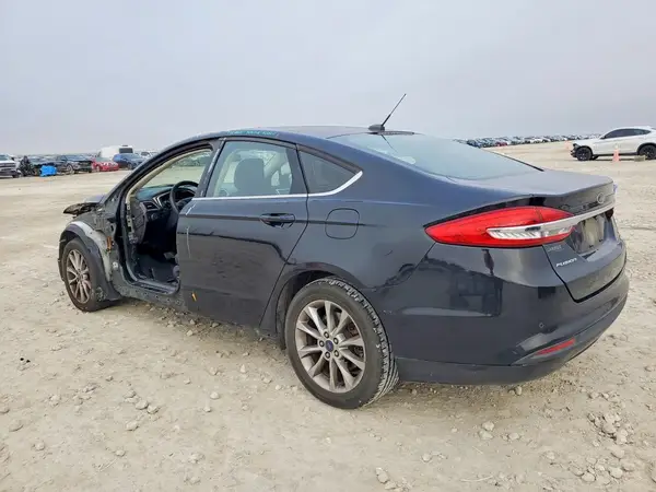 3FA6P0HD8HR335179 2017 FORD FUSION - Image 2
