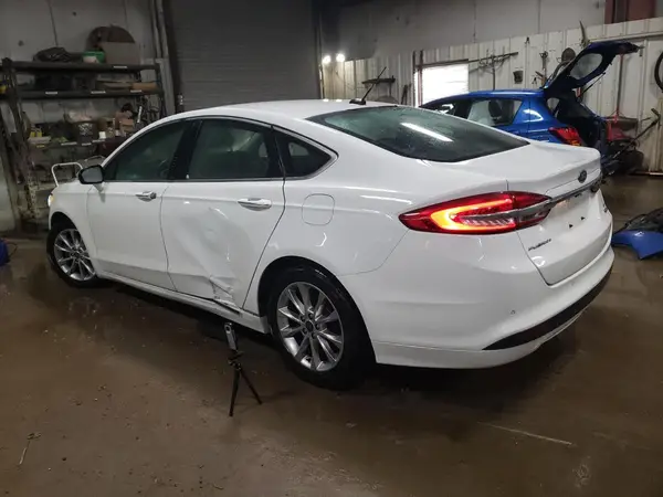 3FA6P0HD8HR337451 2017 FORD FUSION - Image 2