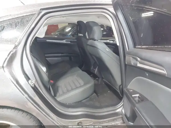 3FA6P0HD8HR353424 2017 FORD FUSION - Image 8