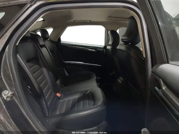 3FA6P0HD8HR357862 2017 FORD FUSION - Image 8