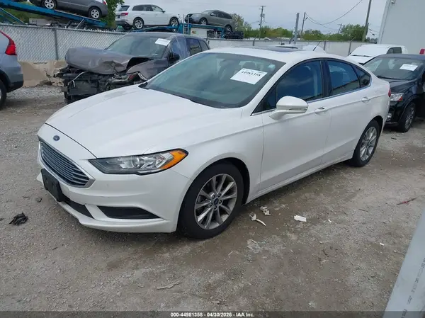 3FA6P0HD8HR364701 2017 FORD FUSION - Image 2