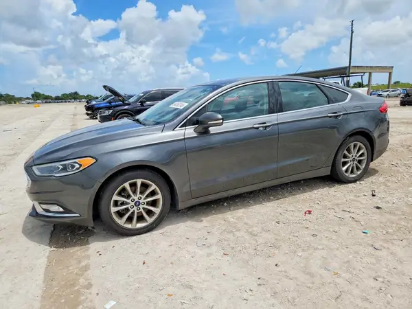 3FA6P0HD8HR372085 2017 FORD FUSION - Image 1