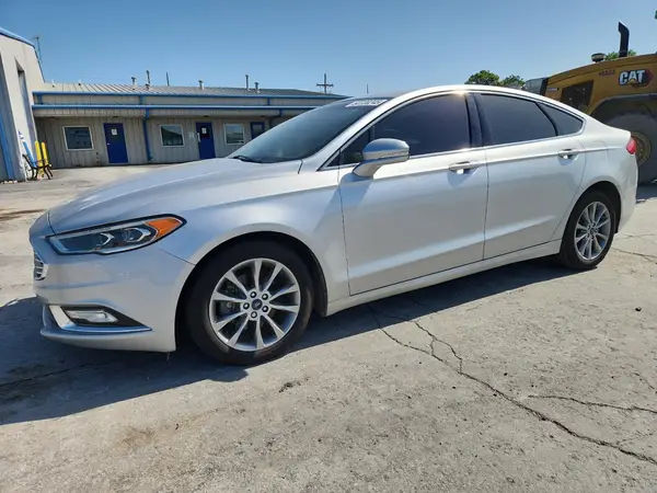 3FA6P0HD8HR372992 2017 FORD FUSION - Image 1