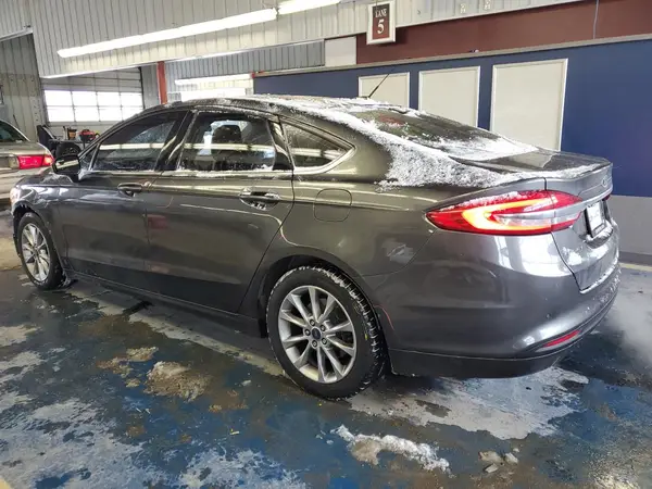 3FA6P0HD8HR378839 2017 FORD FUSION - Image 2
