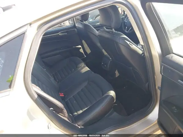 3FA6P0HD8JR127129 2018 FORD FUSION - Image 8