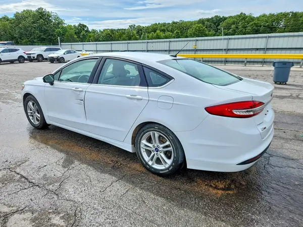 3FA6P0HD8JR129219 2018 FORD FUSION - Image 2