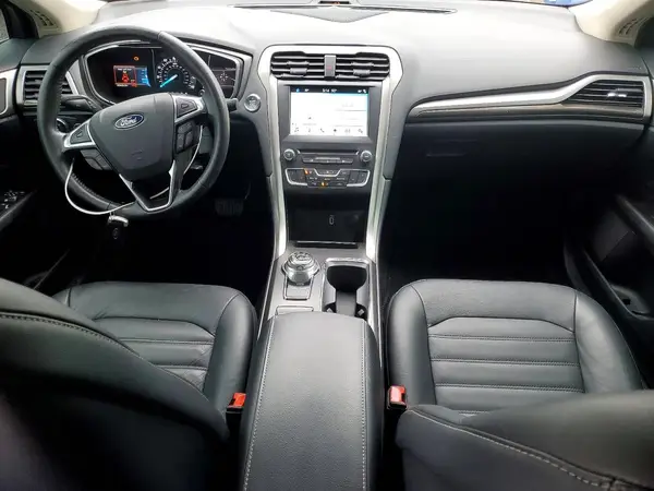 3FA6P0HD8JR135280 2018 FORD FUSION - Image 8