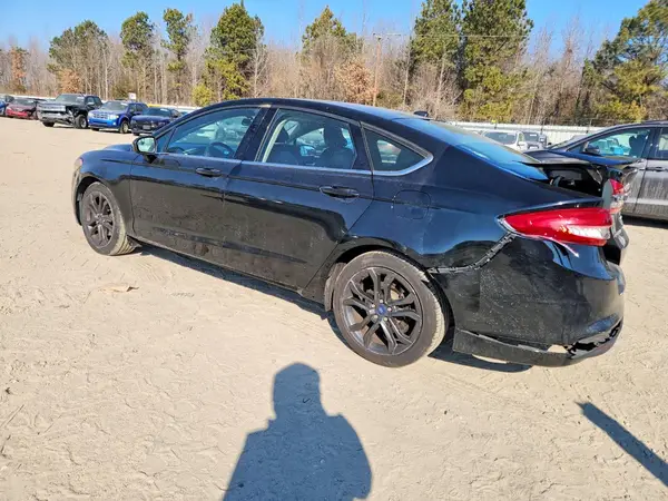 3FA6P0HD8JR142682 2018 FORD FUSION - Image 2