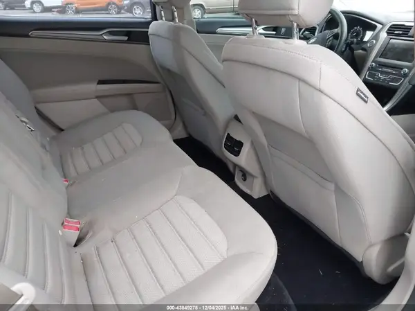 3FA6P0HD8JR179229 2018 FORD FUSION - Image 8