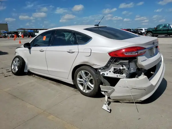 3FA6P0HD8JR180395 2018 FORD FUSION - Image 2