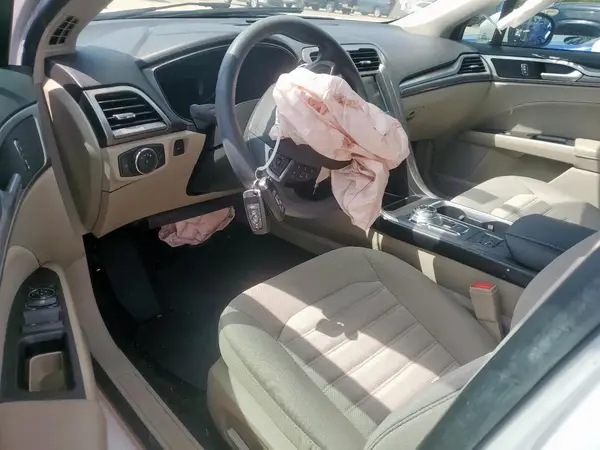 3FA6P0HD8JR180395 2018 FORD FUSION - Image 8