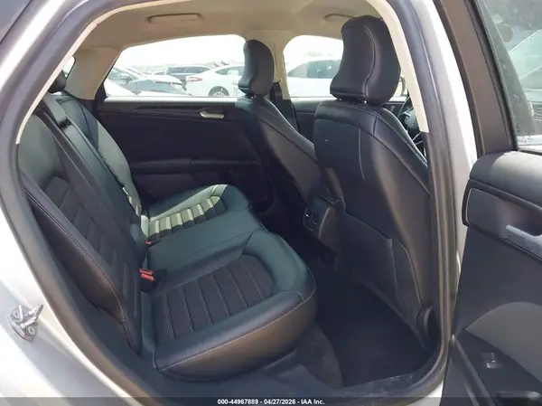 3FA6P0HD8JR185984 2018 FORD FUSION - Image 8