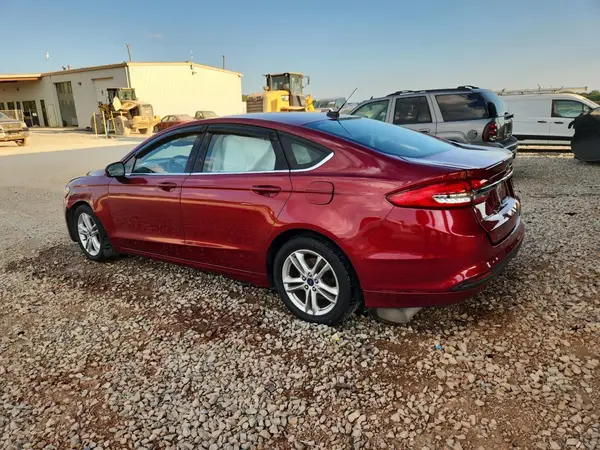 3FA6P0HD8JR199738 2018 FORD FUSION - Image 2