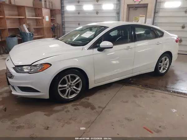 3FA6P0HD8JR203058 2018 FORD FUSION - Image 2