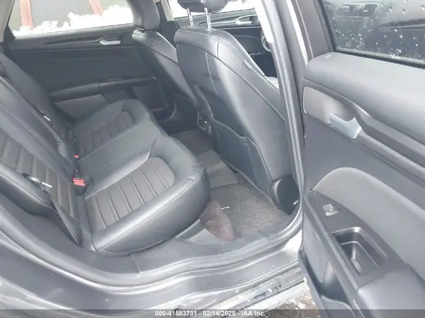 3FA6P0HD8JR205165 2018 FORD FUSION - Image 8