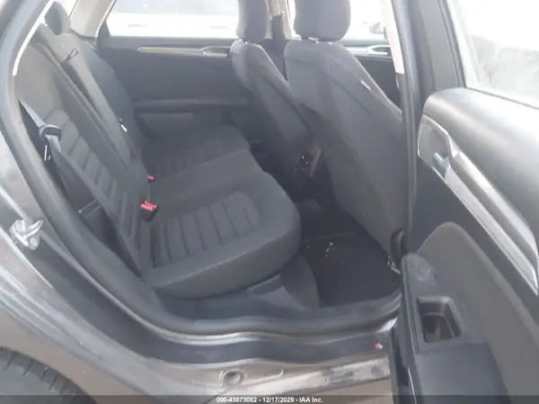 3FA6P0HD8JR218207 2018 FORD FUSION - Image 8