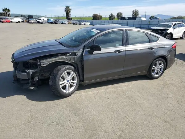 3FA6P0HD8JR218806 2018 FORD FUSION - Image 1