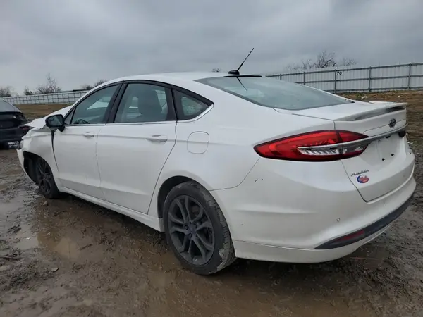 3FA6P0HD8JR225240 2018 FORD FUSION - Image 2