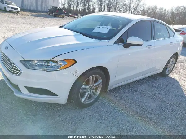 3FA6P0HD8JR228882 2018 FORD FUSION - Image 2