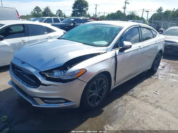 3FA6P0HD8JR238070 2018 FORD FUSION - Image 2
