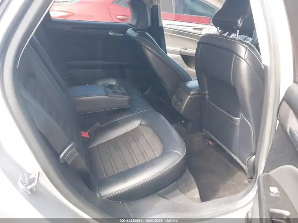 3FA6P0HD8JR238070 2018 FORD FUSION - Image 8