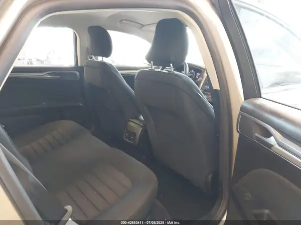 3FA6P0HD8JR259940 2018 FORD FUSION - Image 8