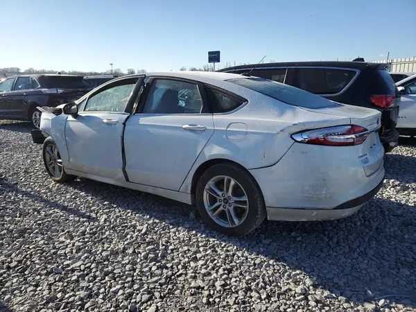 3FA6P0HD8JR262076 2018 FORD FUSION - Image 2