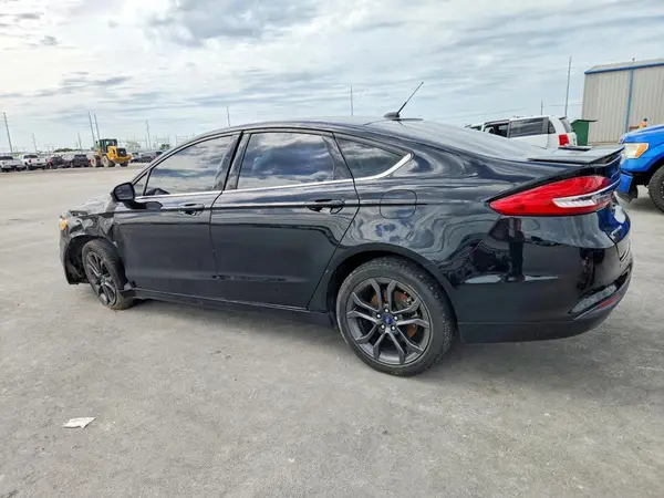 3FA6P0HD8JR281095 2018 FORD FUSION - Image 2