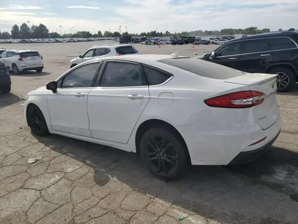 3FA6P0HD8KR101826 2019 FORD FUSION - Image 2