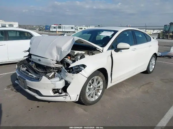 3FA6P0HD8KR103611 2019 FORD FUSION - Image 2