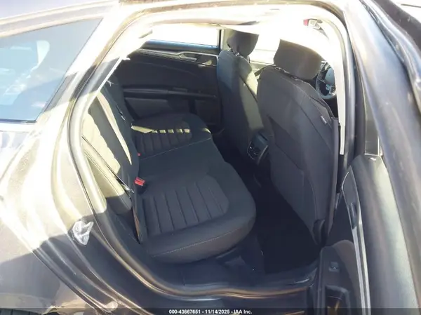 3FA6P0HD8KR108369 2019 FORD FUSION - Image 8