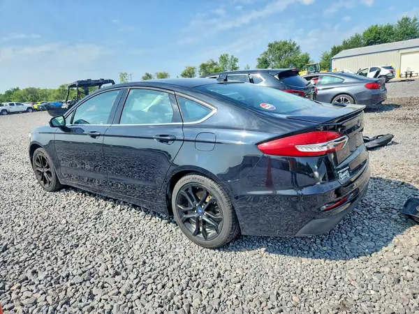 3FA6P0HD8KR111868 2019 FORD FUSION - Image 2