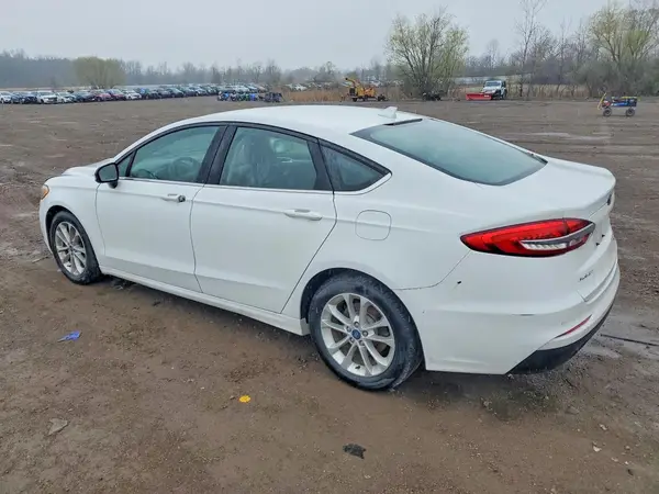 3FA6P0HD8KR112664 2019 FORD FUSION - Image 2