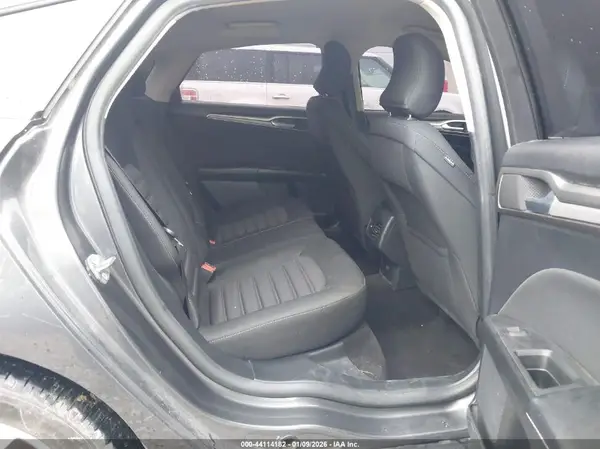 3FA6P0HD8KR122059 2019 FORD FUSION - Image 8