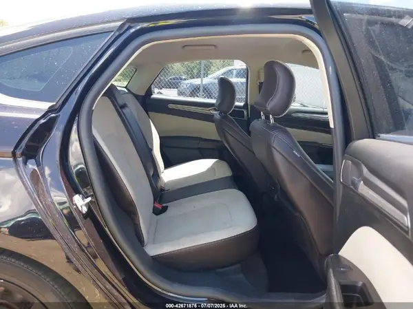 3FA6P0HD8KR127682 2019 FORD FUSION - Image 8