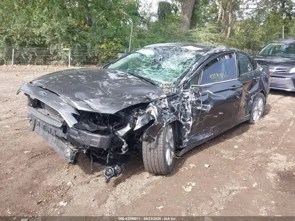 3FA6P0HD8KR130369 2019 FORD FUSION - Image 2