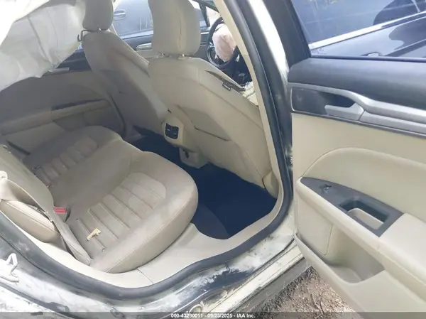 3FA6P0HD8KR130369 2019 FORD FUSION - Image 8