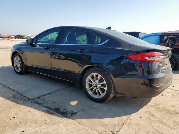 3FA6P0HD8KR132817 2019 FORD FUSION - Image 2