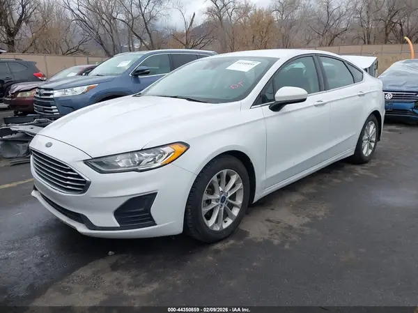 3FA6P0HD8KR133823 2019 FORD FUSION - Image 2