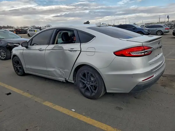 3FA6P0HD8KR135233 2019 FORD FUSION - Image 2