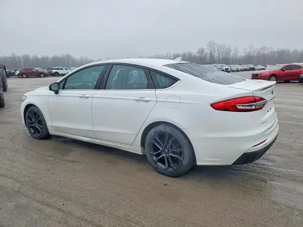 3FA6P0HD8KR147186 2019 FORD FUSION - Image 2