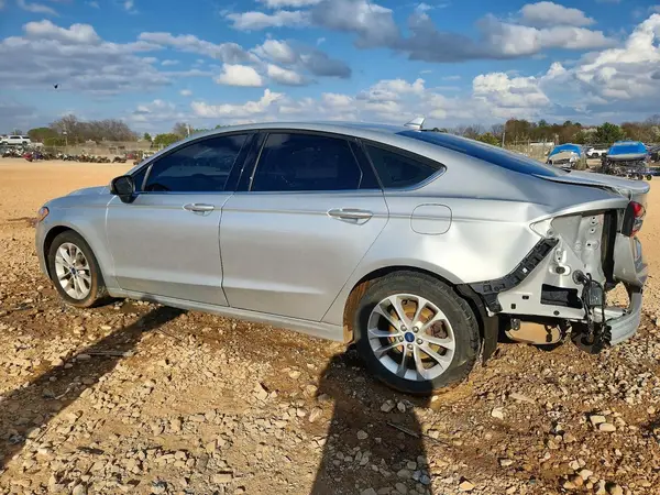 3FA6P0HD8KR159547 2019 FORD FUSION - Image 2