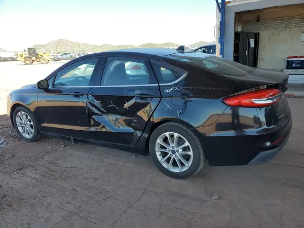 3FA6P0HD8KR160231 2019 FORD FUSION - Image 2