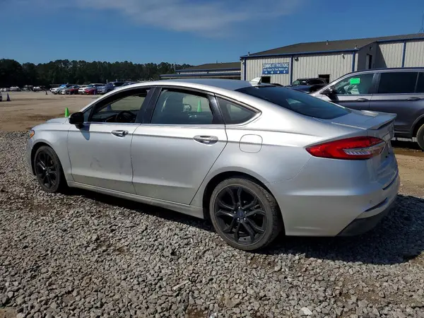 3FA6P0HD8KR161427 2019 FORD FUSION - Image 2
